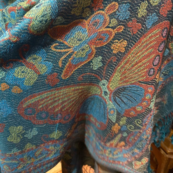 Vintage butterfly brocade pashmina shawl scarf - Picture 6 of 9